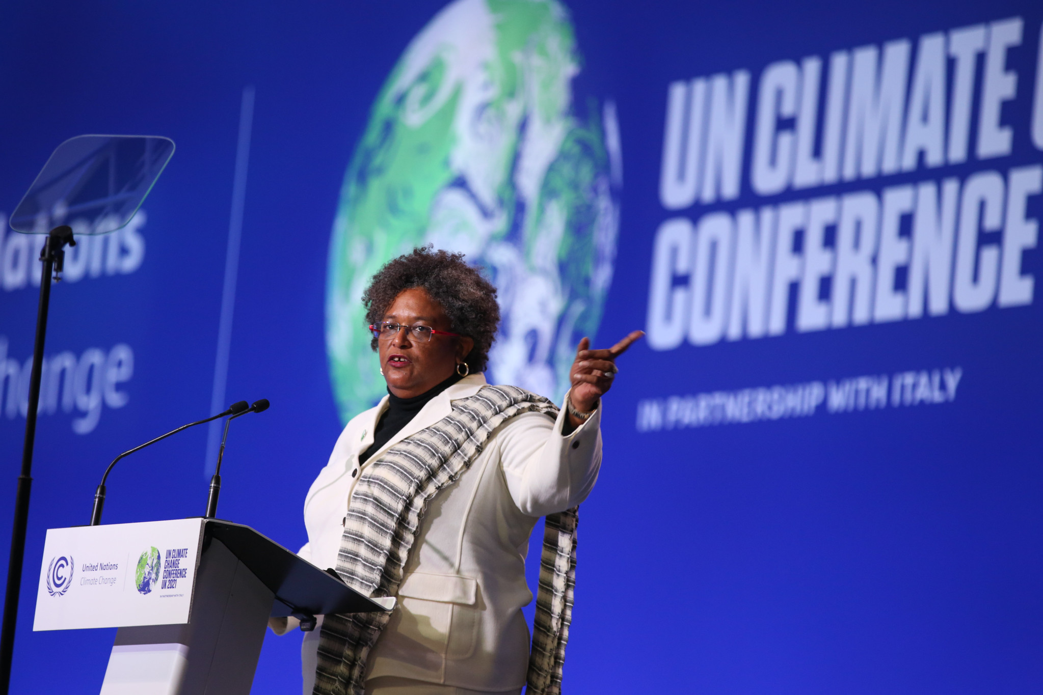 mia mottley net worth - Ilustrasi 3